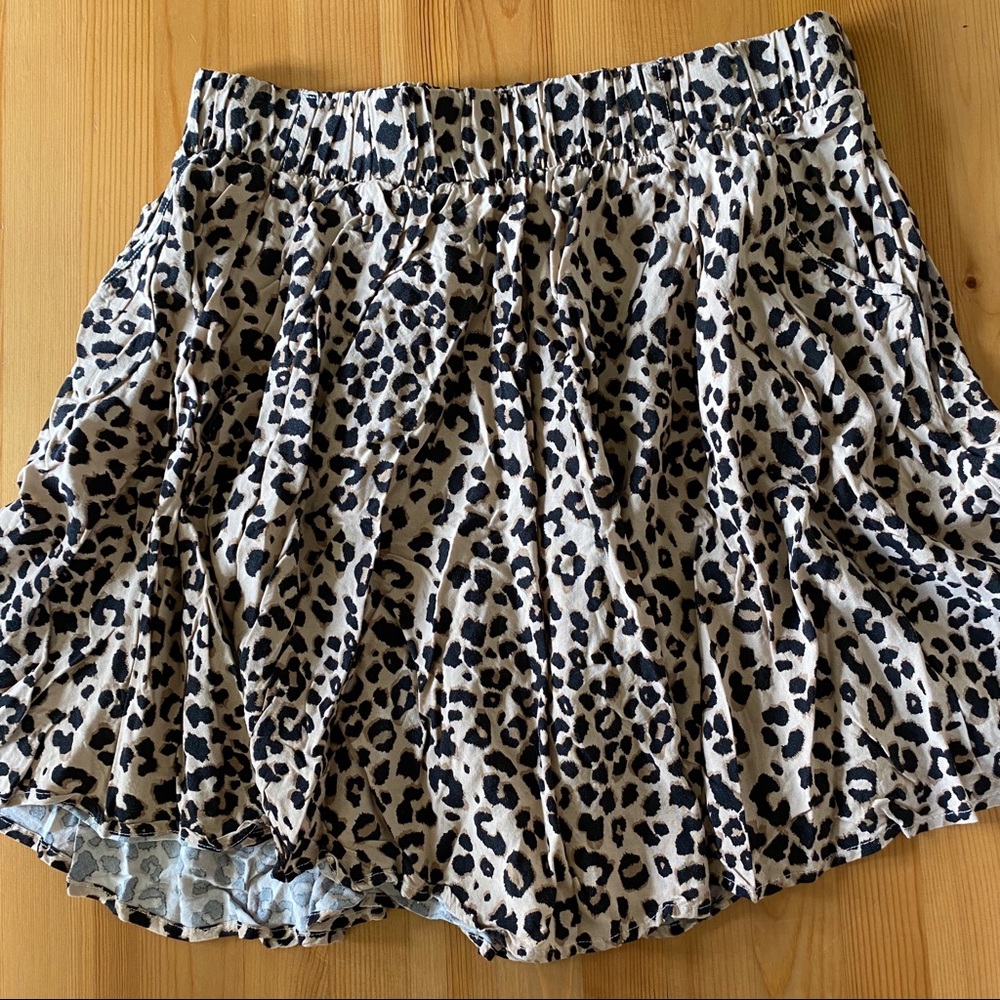 NWOT Torrid Cheetah Skirt